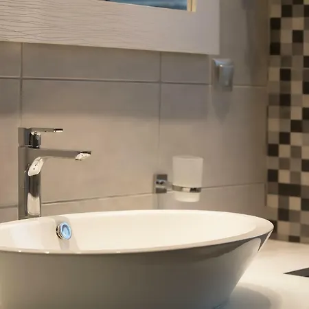 Di 110 M² Con 3 Appartamento *